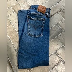 Levi wedgie skinny 28